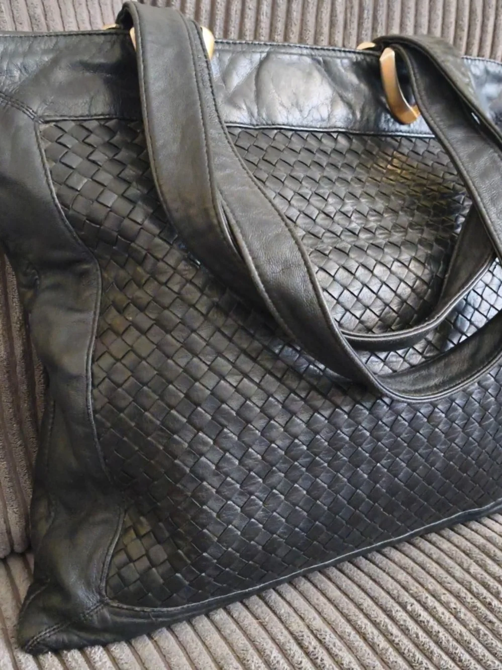 Classic Vintage Black Genuine Leather Woven Intrecciato Large Slouchy L Tote Bag
